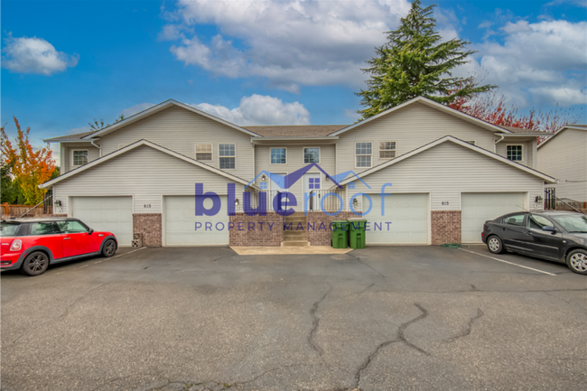 Foto del edificio - 615 N Elliott Road Unit C