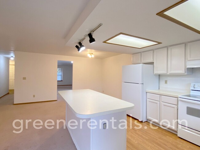 Foto del edificio - 3BR 2BA Rambler in Emerald Hills Community