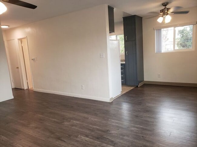 Building Photo - MOVE-In Special-Spacious La Mesa 2BR/1BA e...