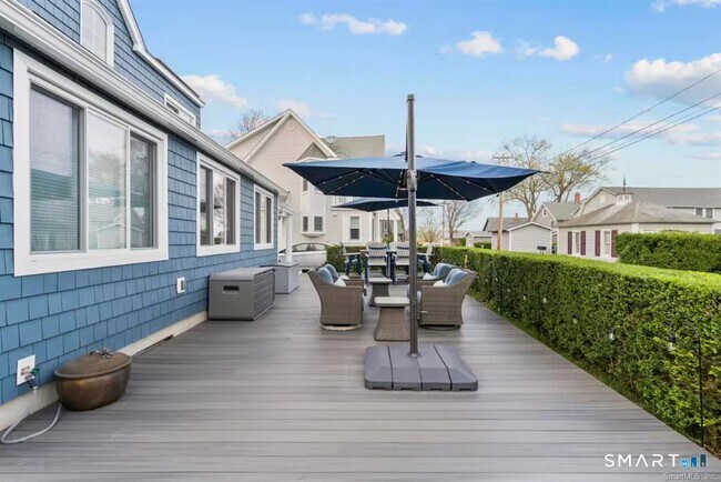 Foto del edificio - 58 Chapman Ave