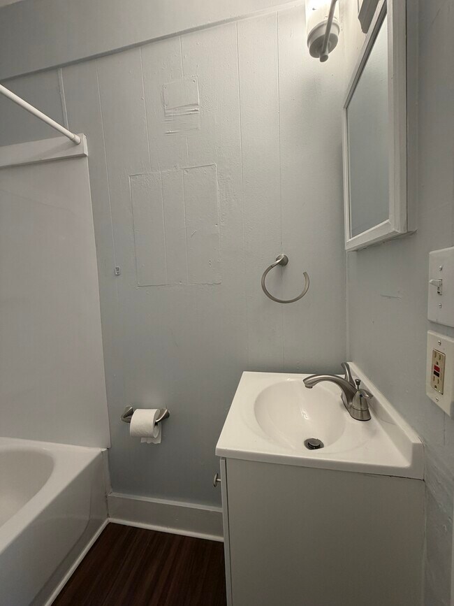 Foto del edificio - 107 N Sanford St