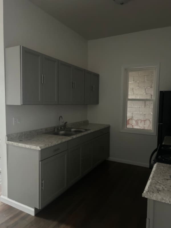 Building Photo - 346 Madison Ave