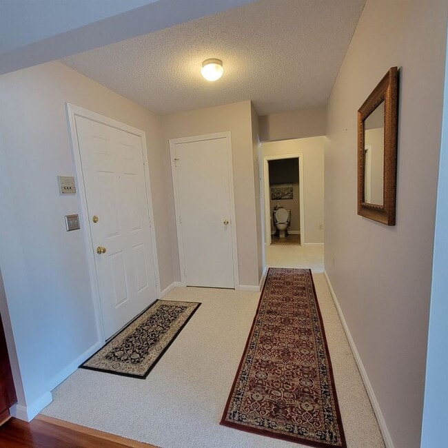 Building Photo - 120 Fisherville Rd