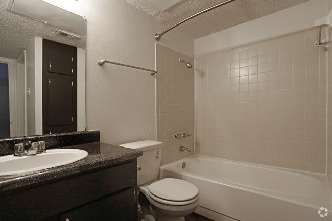 Efficiency - 492SF - BATHROOM - St. Croix Apartments