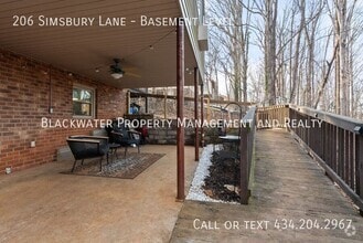 Building Photo - 206 Simsbury Ln