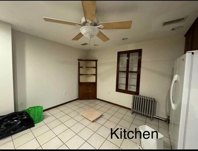 Foto del edificio - 130 Wilson Ave