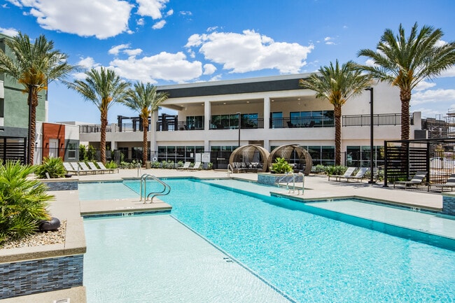 Pool - Gateway