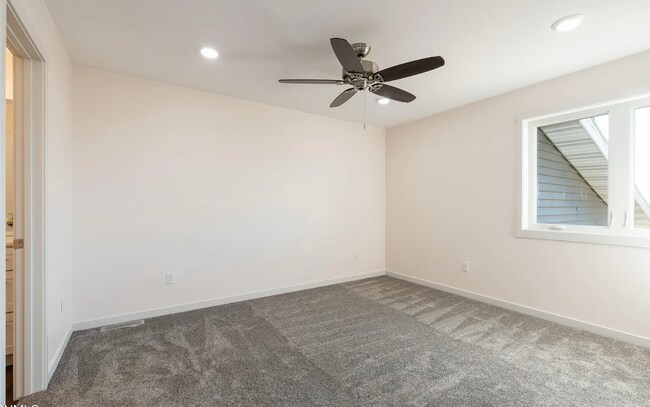 Foto del edificio - 2108 Monarch Ave