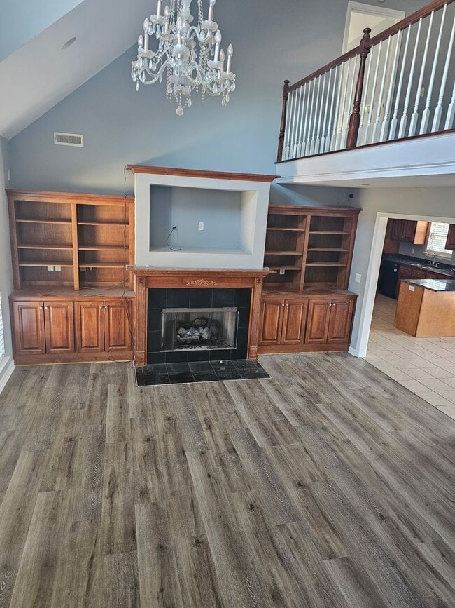 Foto del edificio - 5 Bedrooms- 3 Bathroom- House in West Rome!