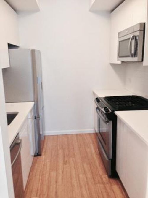 Building Photo - 244 W 61st St