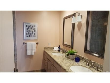 Foto del edificio - 437 S Westridge Cir