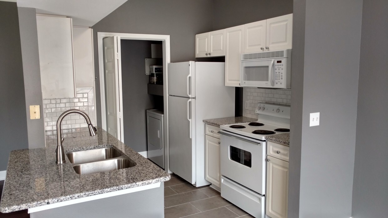Cocina - Granito - 11610 Tomahawk Creek Pkwy