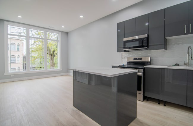 Building Photo - 4618 S Evans Ave