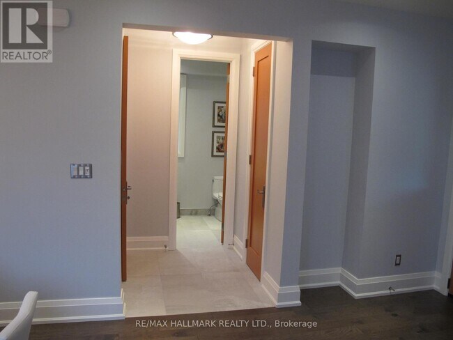 Building Photo - 151 Rusholme Rd