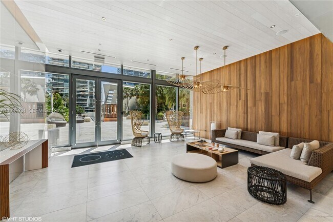 Foto del edificio - 88 SW 7th St