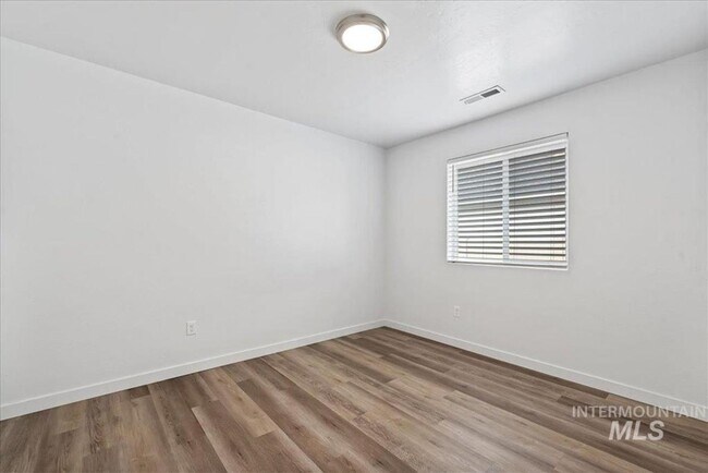 Foto del edificio - 3023 W Silver River St