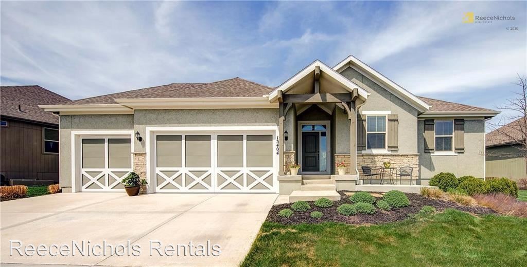 Foto principal - 5 br, 4 bath House - 13404 W 174th Street