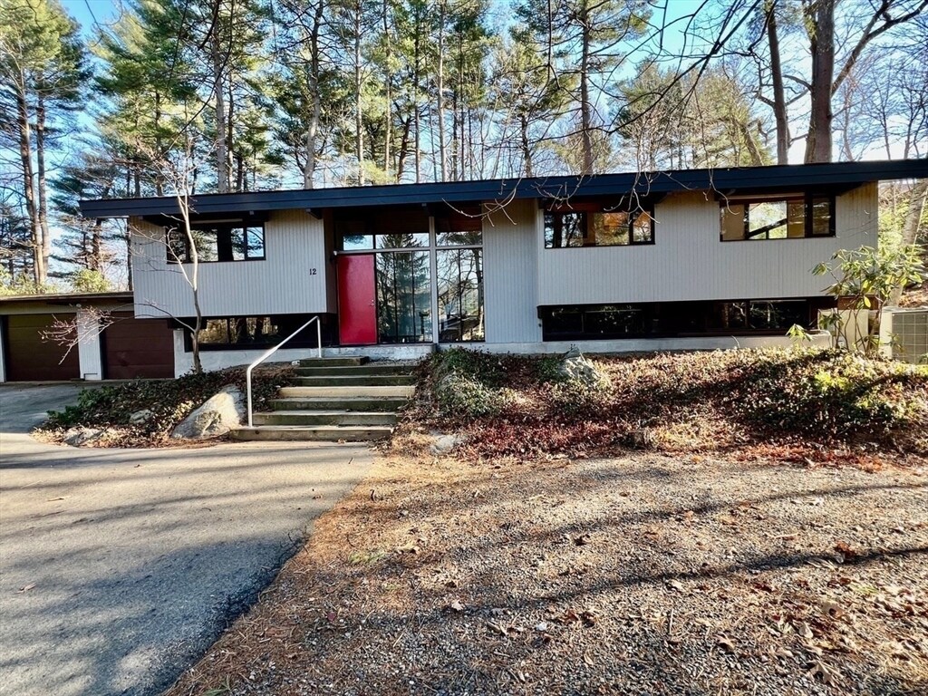 Foto principal - 12 White Pine Ln