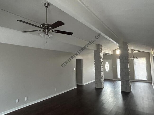 Building Photo - 12415 S 87th E Ave