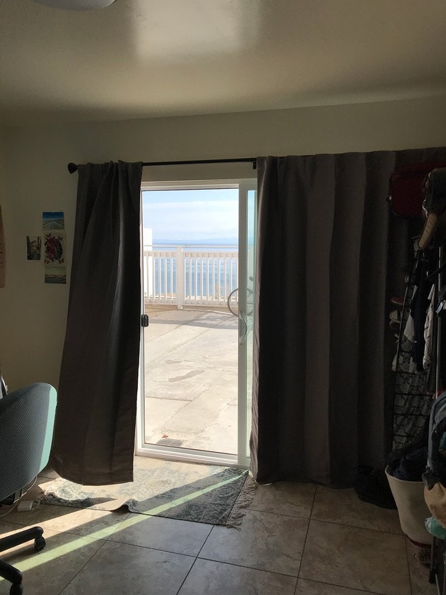 Interior Photo - 6653 Del Playa Dr