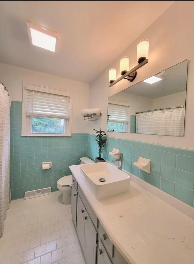 Foto del edificio - 68 Durrett Dr