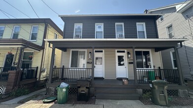 Building Photo - 204 W Carpenter Ave