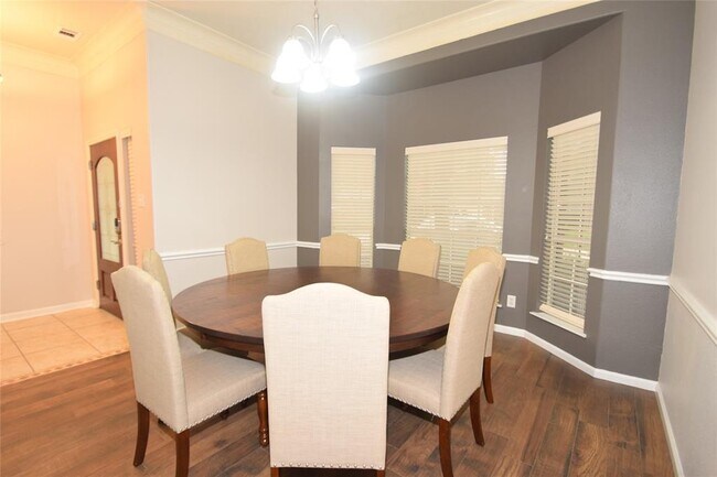 Foto del edificio - 24239 Yelverton Glen Dr