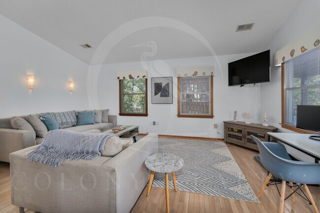 Foto del edificio - 607 W Durham St