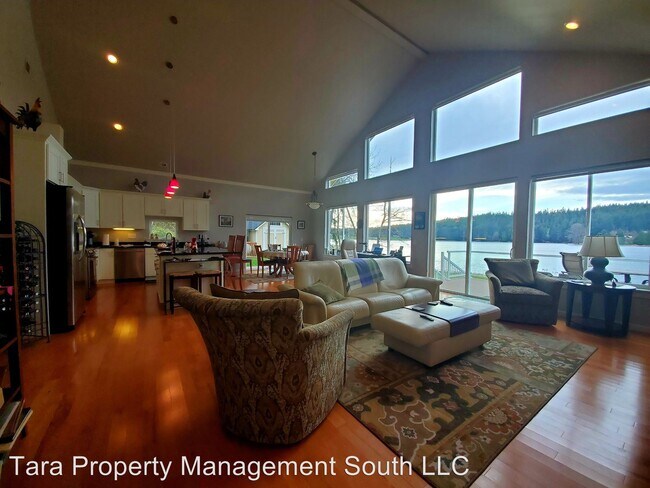 Foto del edificio - 3 br, 2 bath House - 5180 Bayview Road