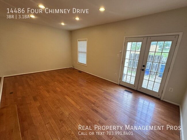 Building Photo - Qualify For A Zero Deposit? Convenient to ...