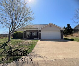 Building Photo - 24136 Tupelo Ln