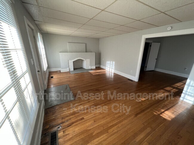 Foto del edificio - 3829 Mersington Ave