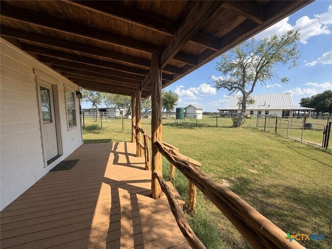 Foto del edificio - 2050 Tenney Creek Rd