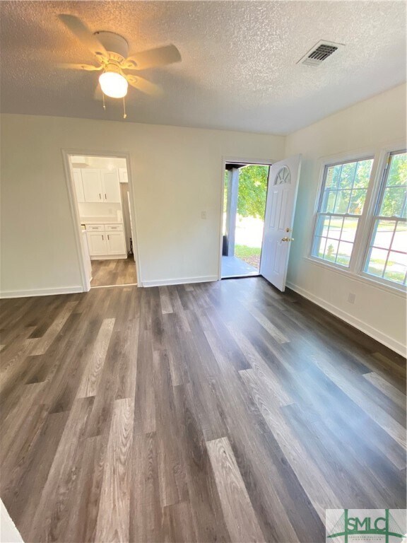 Foto del edificio - 1234 E 54th St
