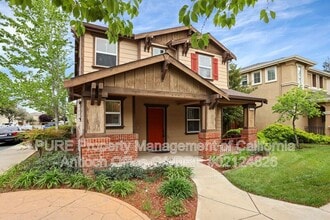 Building Photo - 60 Xena Court