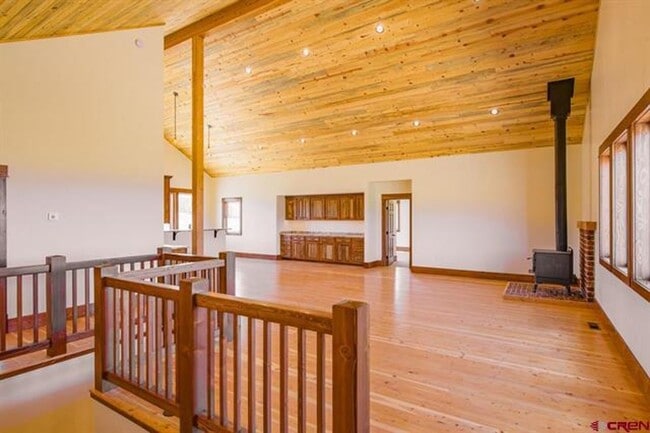 Building Photo - Off The Grid Rental