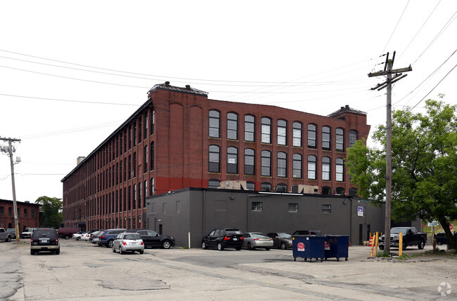 Building Photo - The 91 Lofts