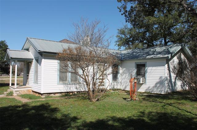 Building Photo - 407 Paluxy St