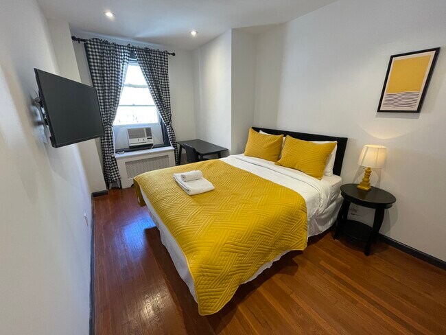 Foto del edificio - 115 E 37th St