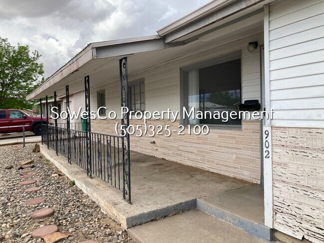 Foto del edificio - Cute 3 Bedroom Home with Garage