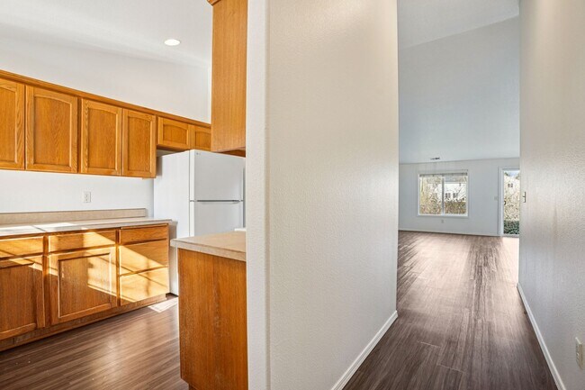 Foto del edificio - Beautiful 4BR/2BA Single-Level Home in Heart of McMinnville