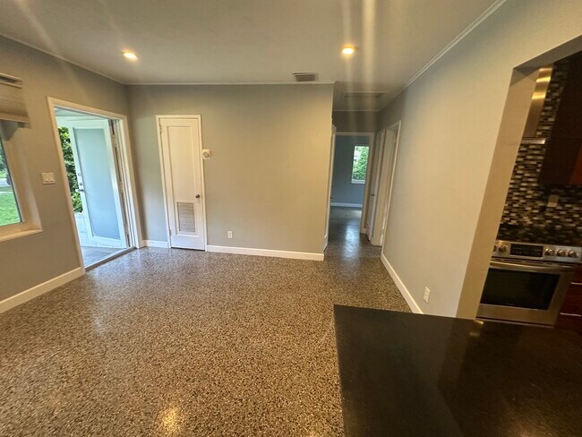 Foto del edificio - 1101 SW 8th Ter