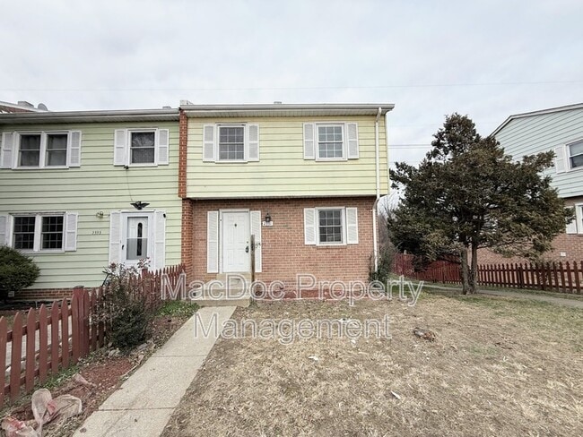 Building Photo - 2331 McClellan Ct