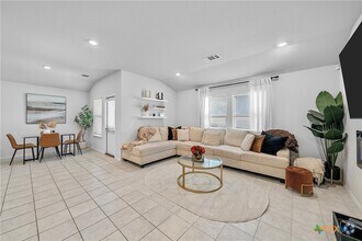 Building Photo - 9705 Kensley Rose Dr