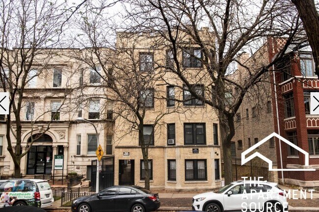 Foto del edificio - 646 W Roscoe St
