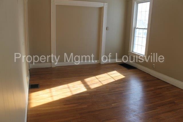 Foto del edificio - 2BD/1BA Second Story Apartment