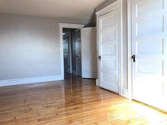 Foto del edificio - 108 Brooks St