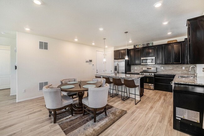 Building Photo - Beautiful Home in Sterling Ranch