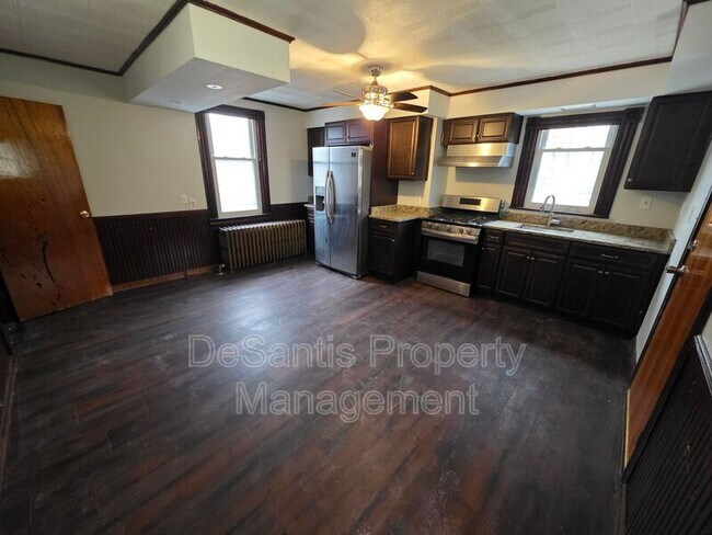 Foto del edificio - 2504 Olympia St