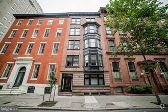 Building Photo - 1904 Spruce St